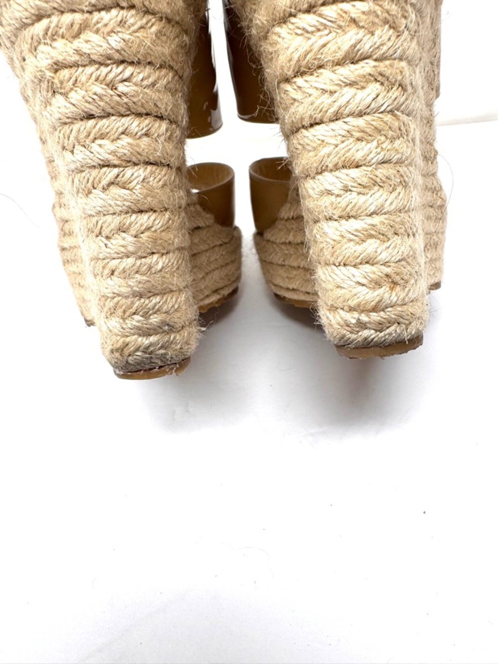 JIMMY CHOO beige patent leather raffia wedge sandals, Italy, size 40 - Picture 10 of 13